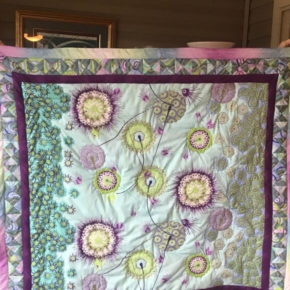 Hand Crafted Fabulous Quilt - Picture 3 of 14